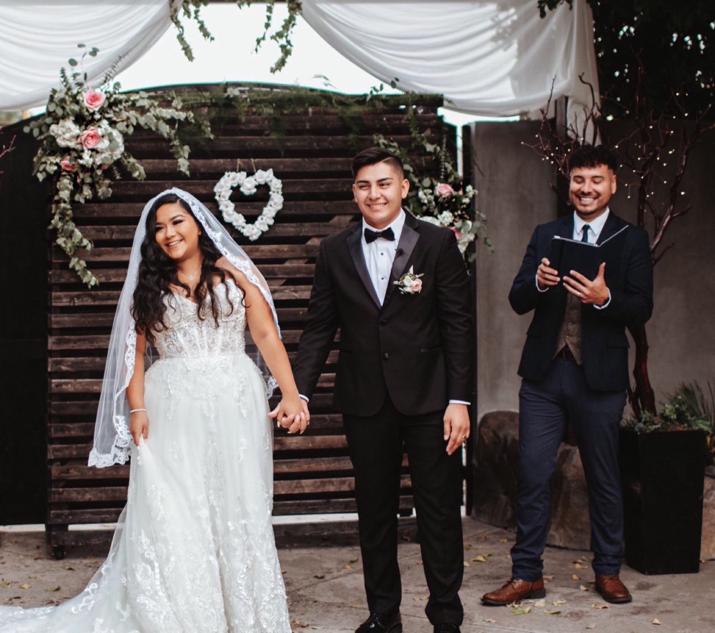 Fully custom ceremony visual featuring real work by Mr. Mark